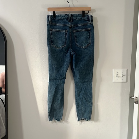 Good American Good Waist Jeans - Picture 5 of 8